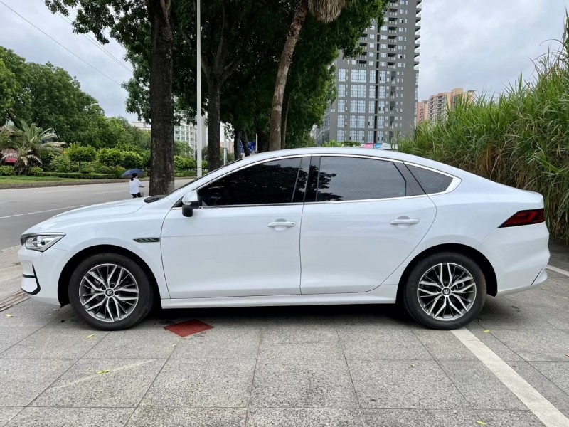 东莞23年比亚迪秦7