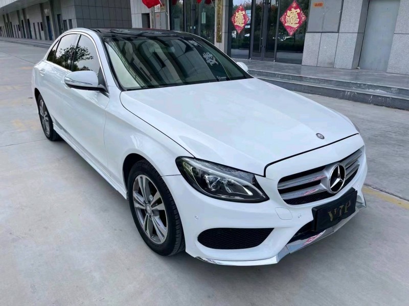 济宁17年奔驰C2