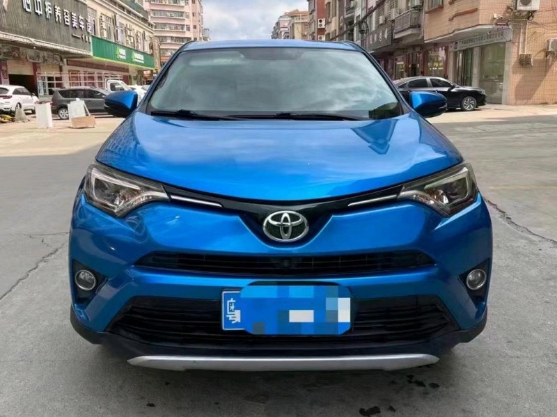珠海16年丰田RAV4荣放1