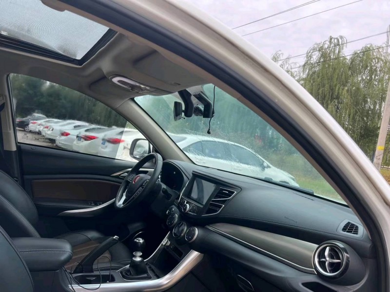 菏泽17年比亚迪宋4