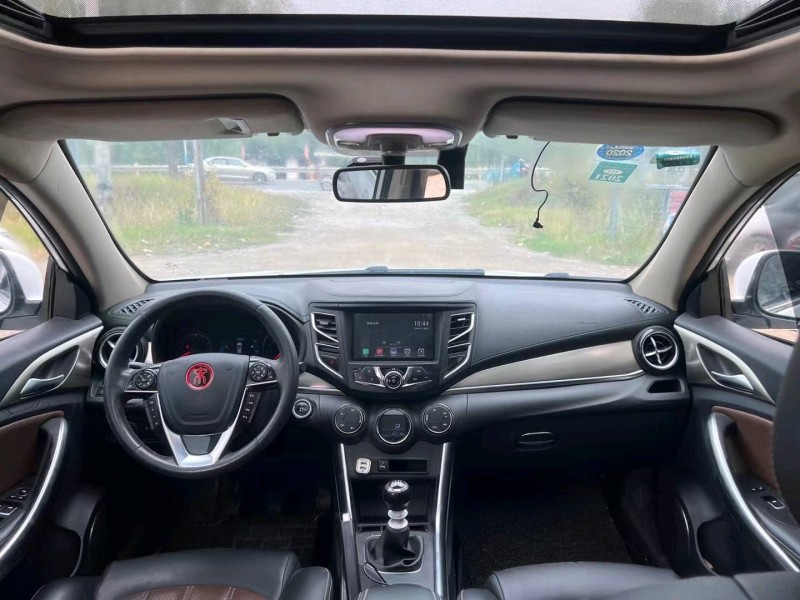 菏泽17年比亚迪宋5