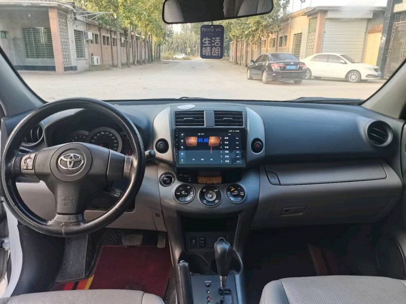 保定11年丰田RAV4荣放6