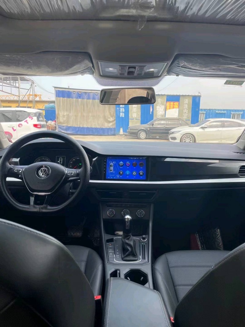 保定19年大众朗逸6