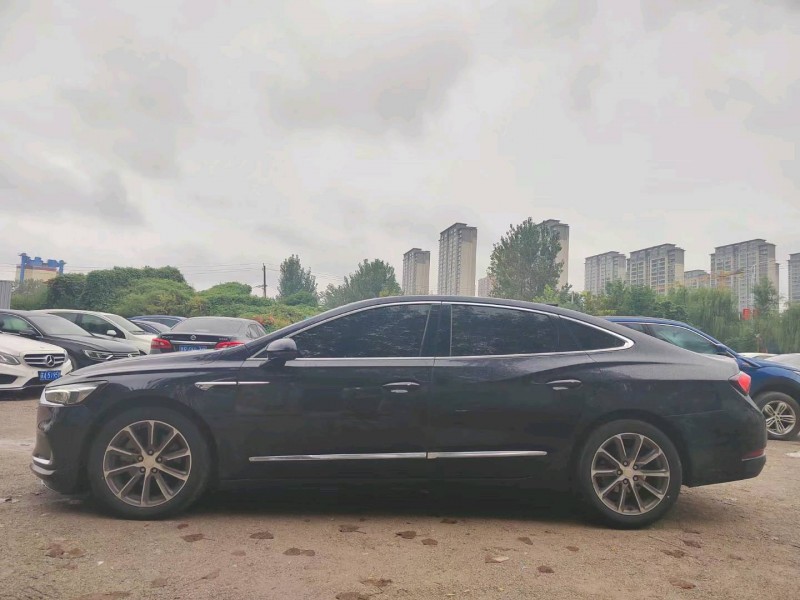 菏泽20年别克君越7