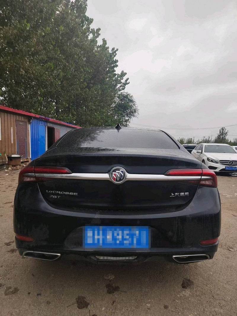 菏泽20年别克君越9