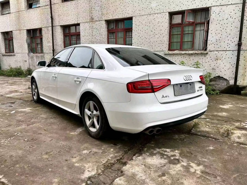 嘉兴14年奥迪A4L7