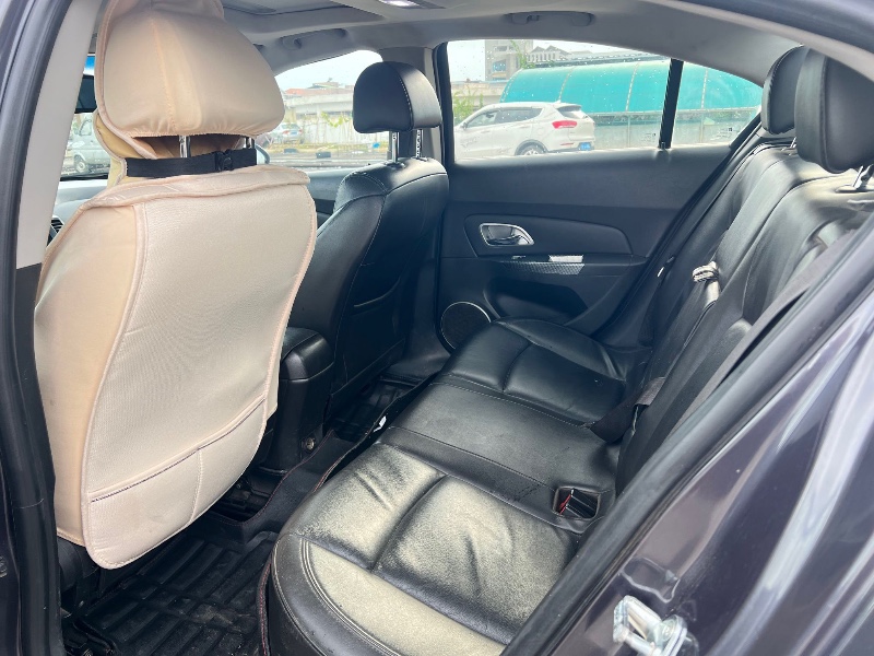 东莞11年雪佛兰科鲁兹6