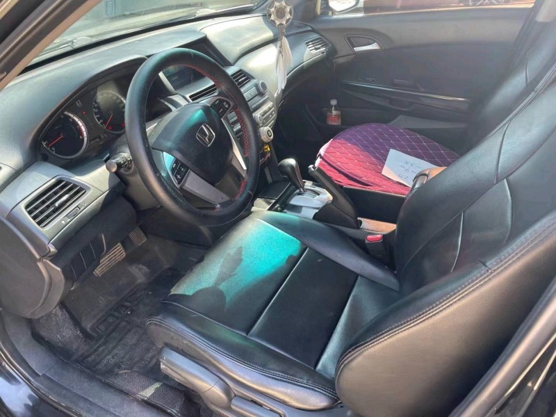 保定13年本田雅阁6