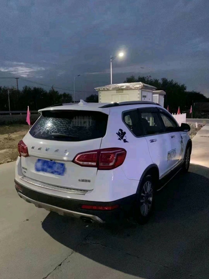 东营16年哈弗H68