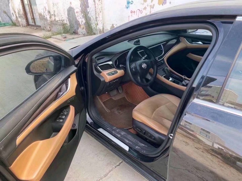 枣庄16年别克君越8