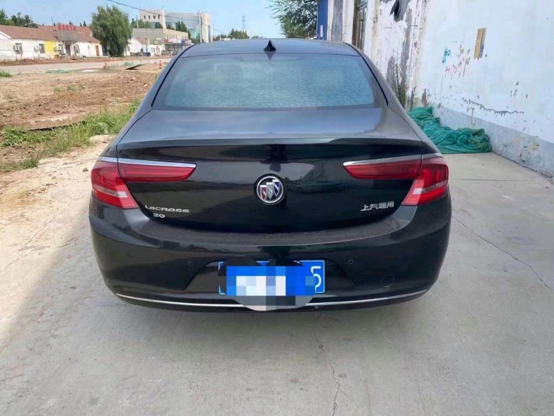 枣庄16年别克君越9