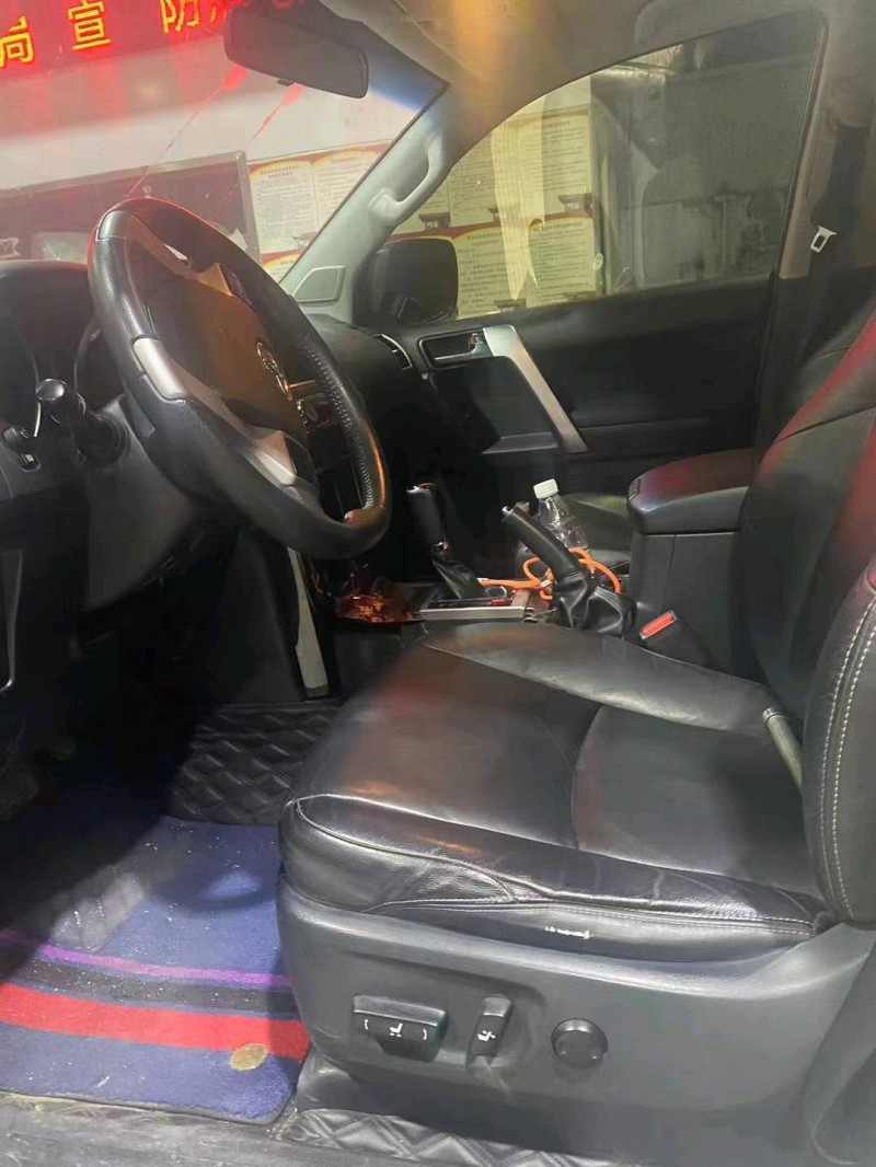 佛山17年丰田普拉多6