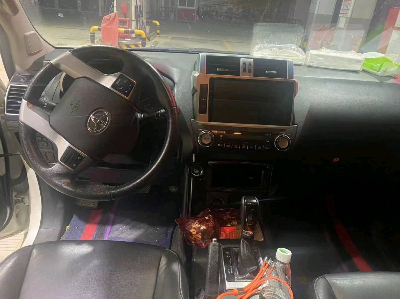 佛山17年丰田普拉多7