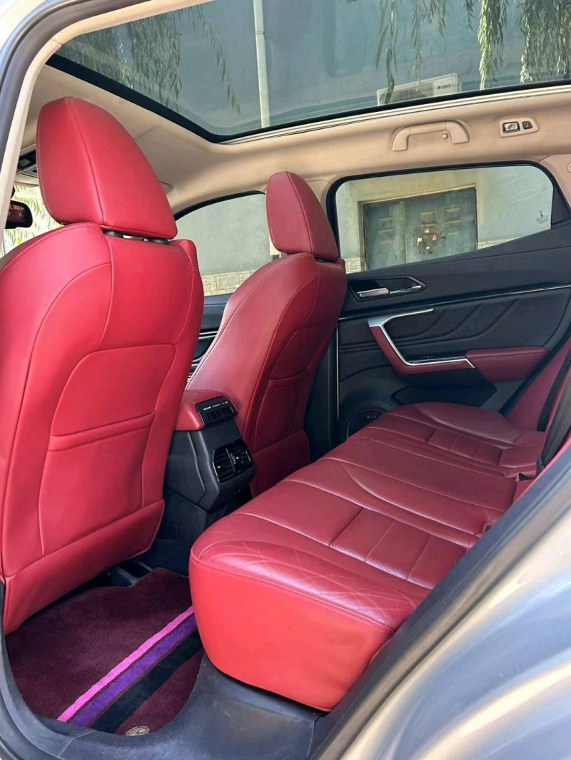 保定17年长城汽车WEY VV57