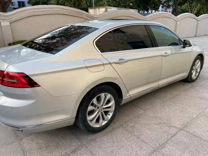 保定17年大众迈腾5