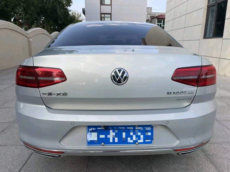 保定17年大众迈腾9