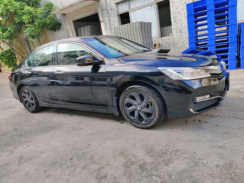 广州16年本田雅阁2