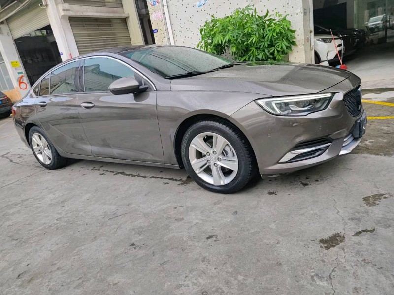 广州20年别克君威2