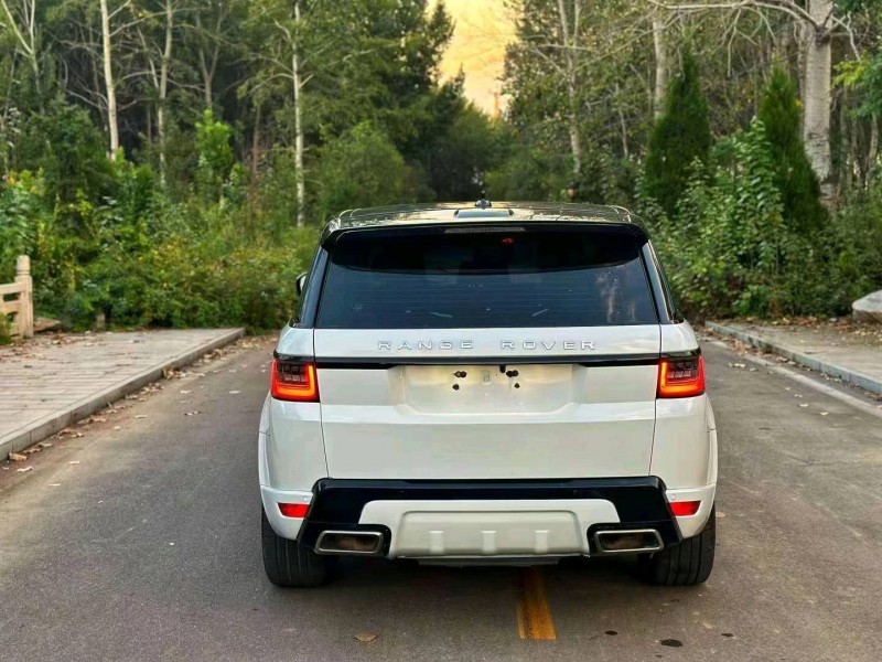 枣庄17年路虎揽胜运动9