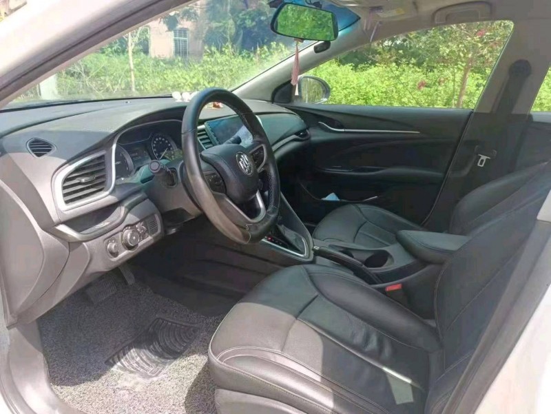 珠海18年别克英朗4