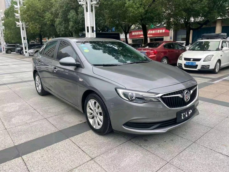 常州18年别克英朗5