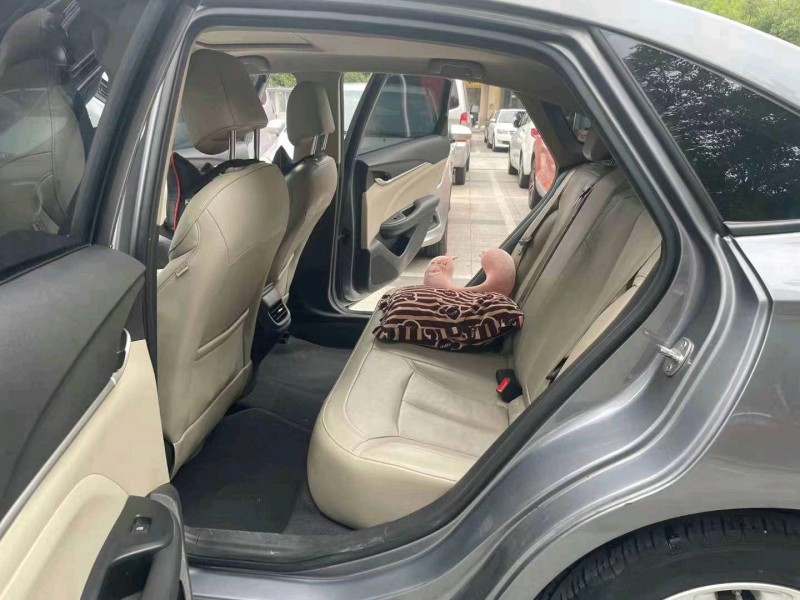 常州18年别克英朗6