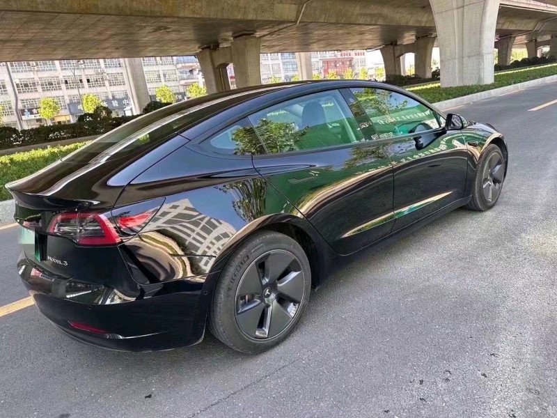 東營23年特斯拉MODEL 37