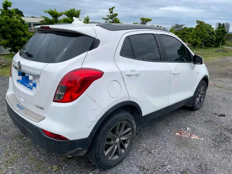 珠海17年别克昂科拉9