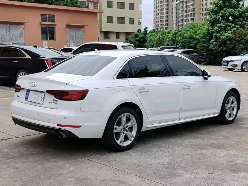 珠海18年奥迪A4L7