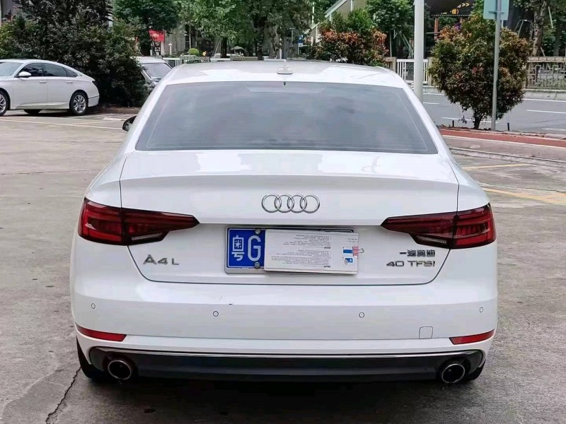 珠海18年奥迪A4L9