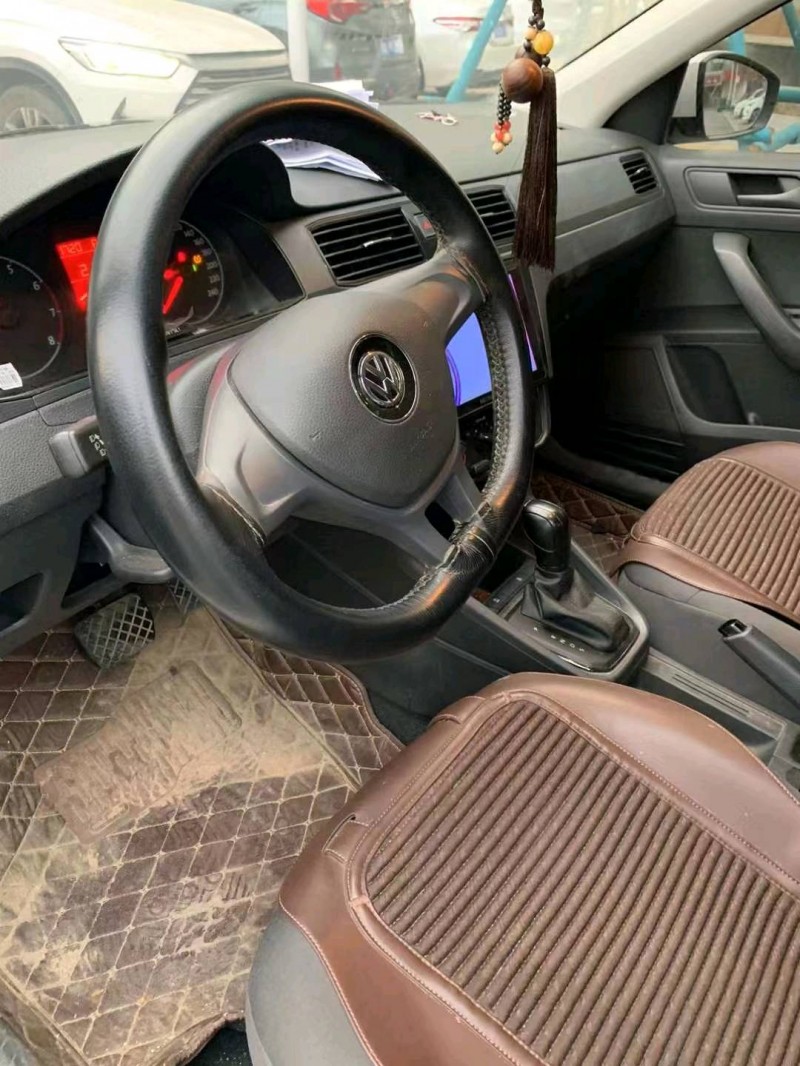 邯郸21年大众桑塔纳2