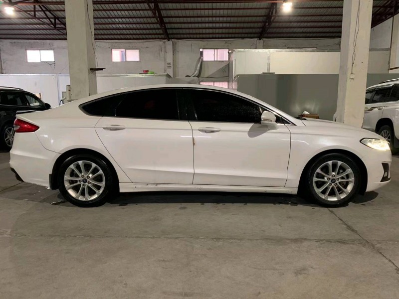 中山18年福特蒙迪欧2