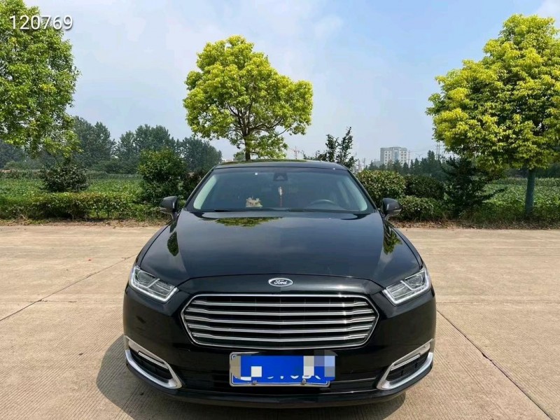 常州16年福特金牛座1