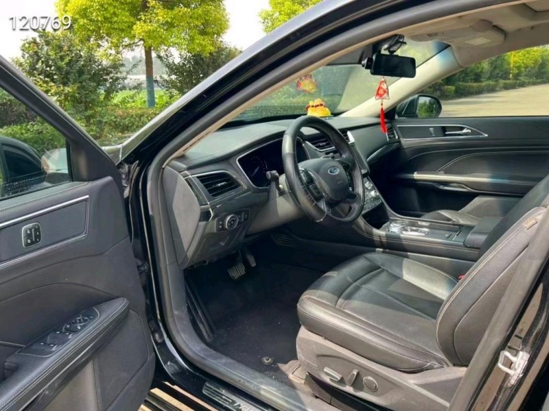 常州16年福特金牛座4