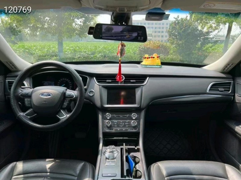 常州16年福特金牛座8