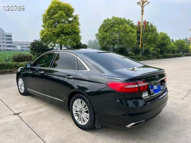 常州16年福特金牛座9