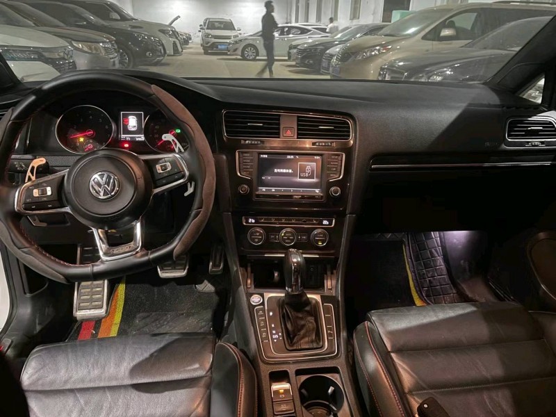 保定16年大众高尔夫6