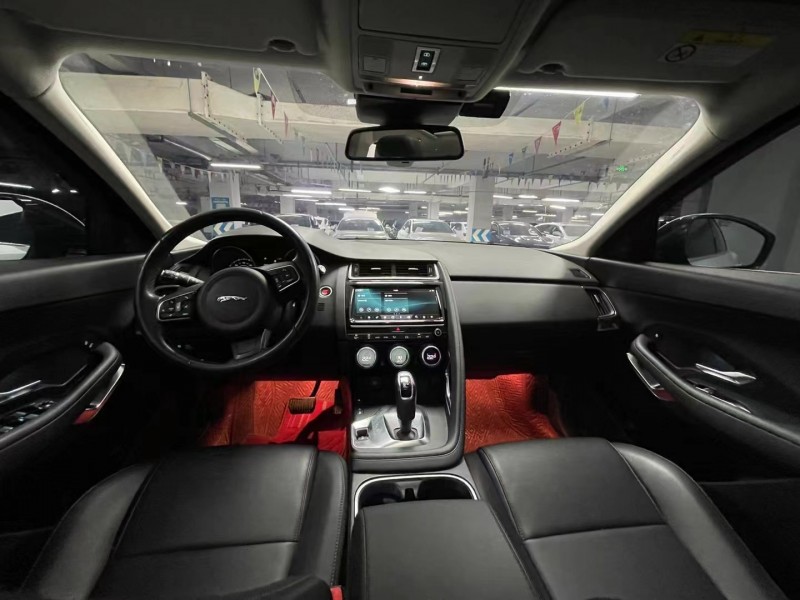 成都20年捷豹E-PACE6