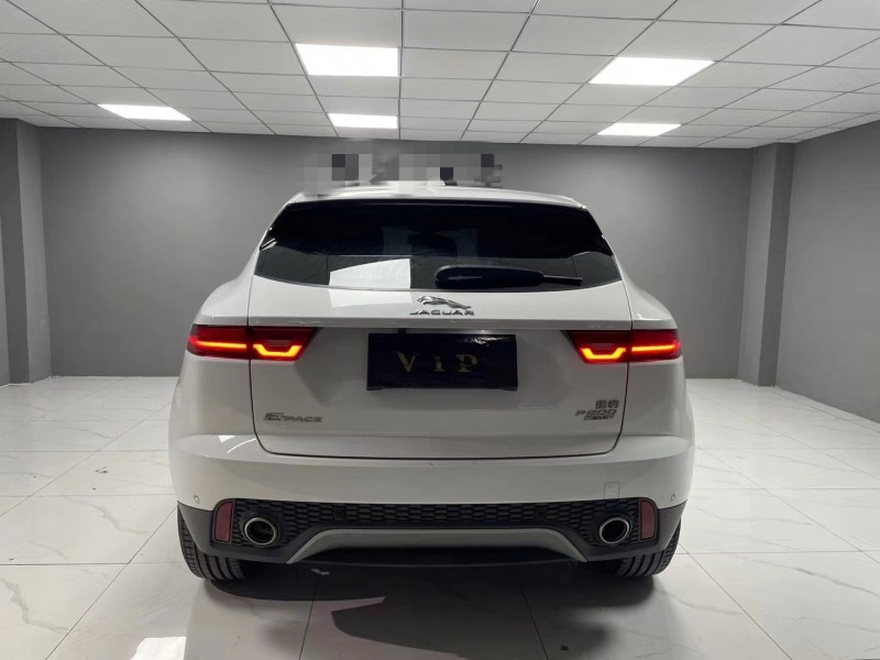 成都20年捷豹E-PACE9