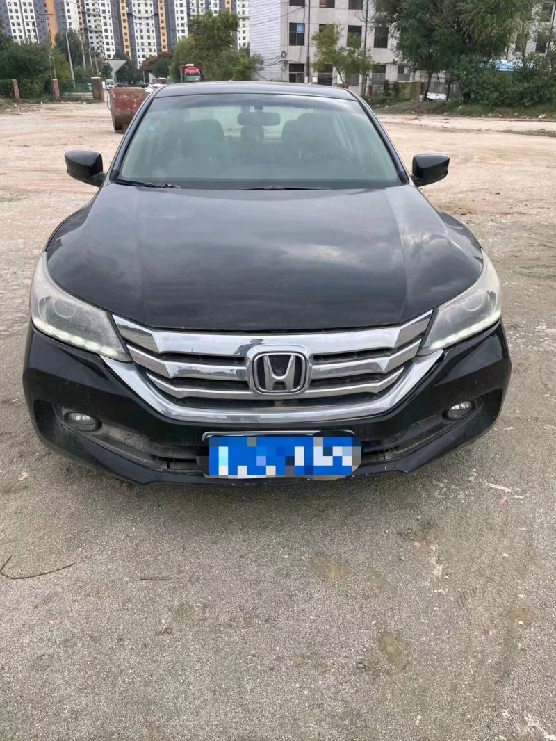 济宁15年本田雅阁1