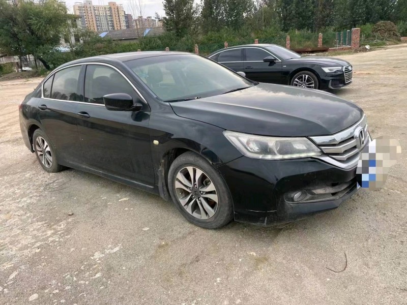 济宁15年本田雅阁2