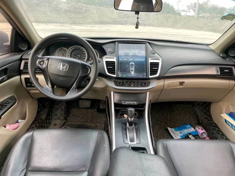 济宁15年本田雅阁5