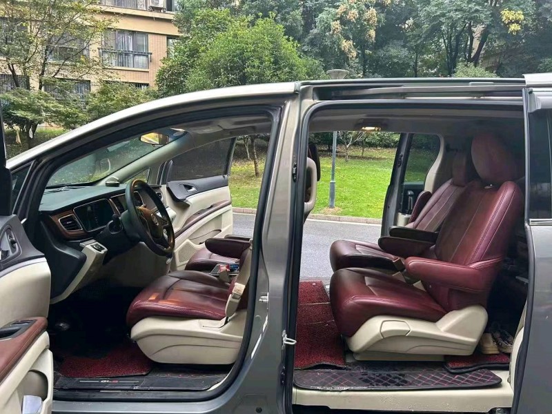 嘉兴18年别克GL84