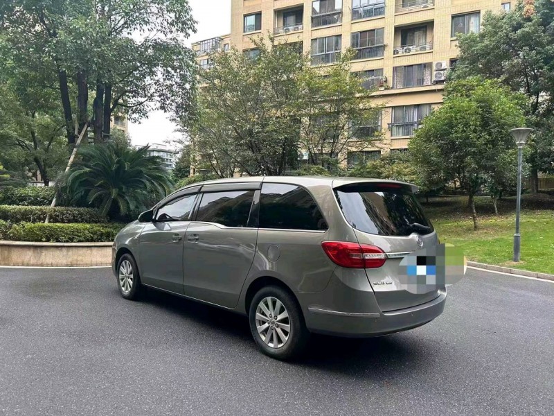 嘉兴18年别克GL87