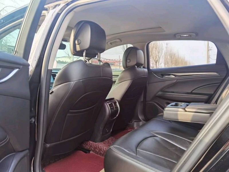 保定18年别克君越5