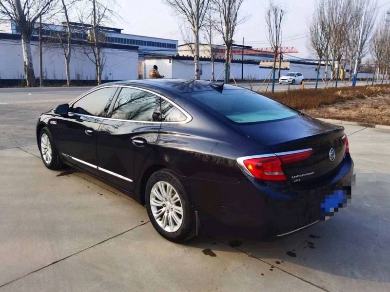 保定18年别克君越8