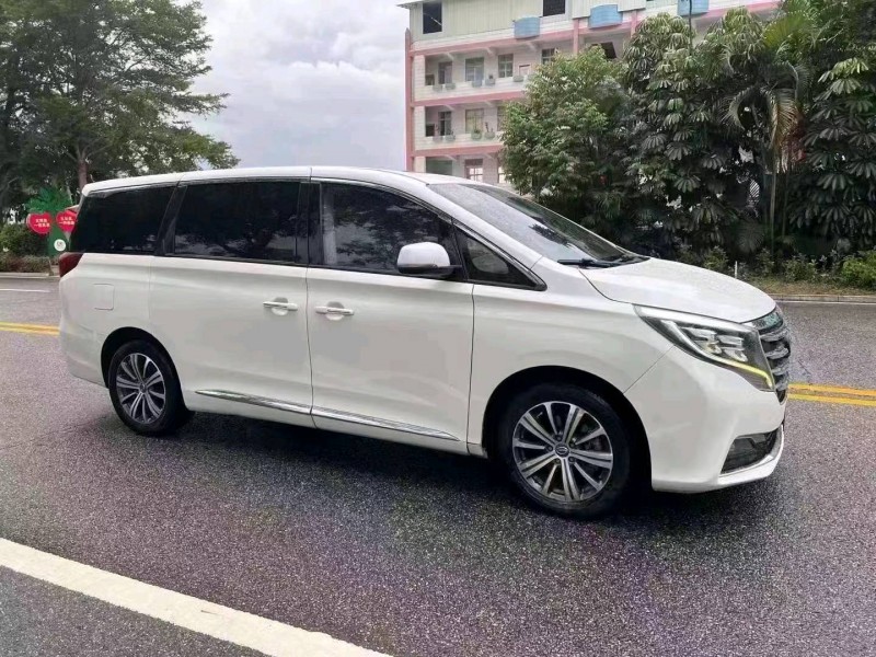 珠海18年传祺M82