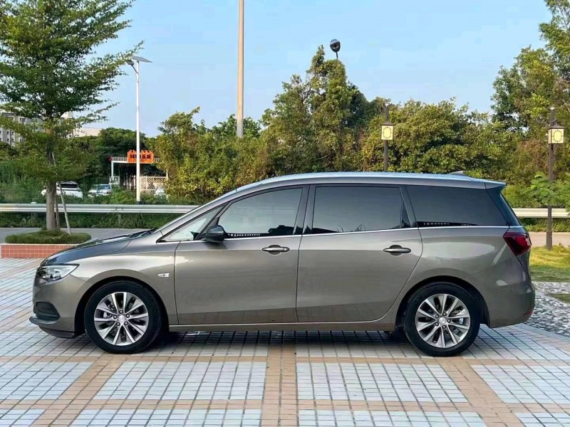 珠海21年别克GL63