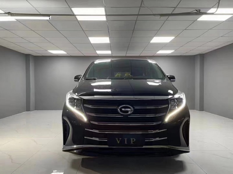 成都22年传祺M81