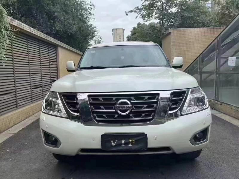 成都17年日产途乐1